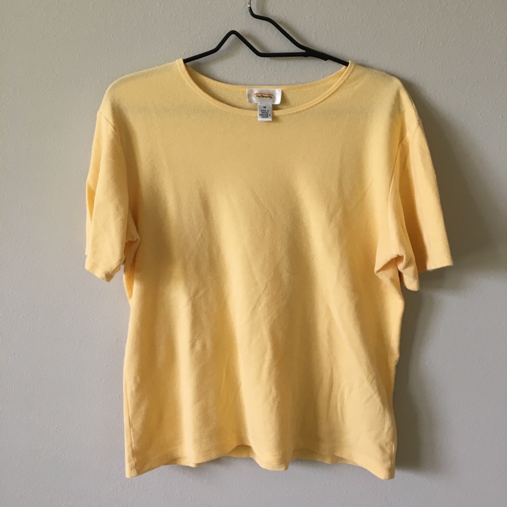 ❌SOLD❌ Vintage pale yellow blouse tee - Picture 4 of 4